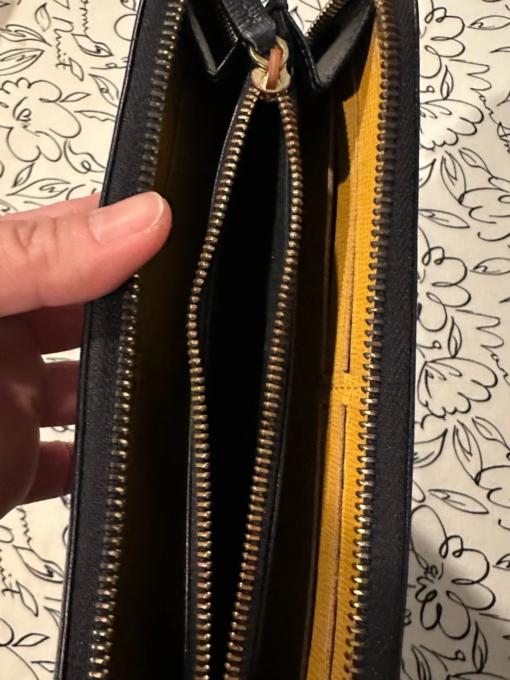 Dunhill Leather Zip Wallet - Navy Blue